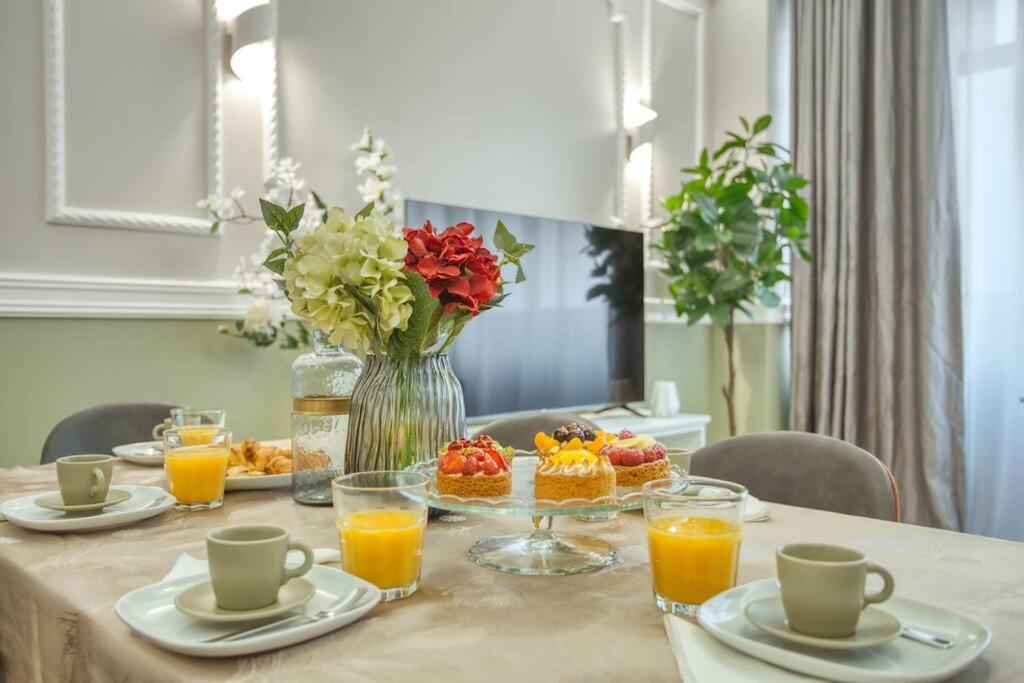Charming Apart New 2 Bedrooms With Aircon Paris Exterior photo