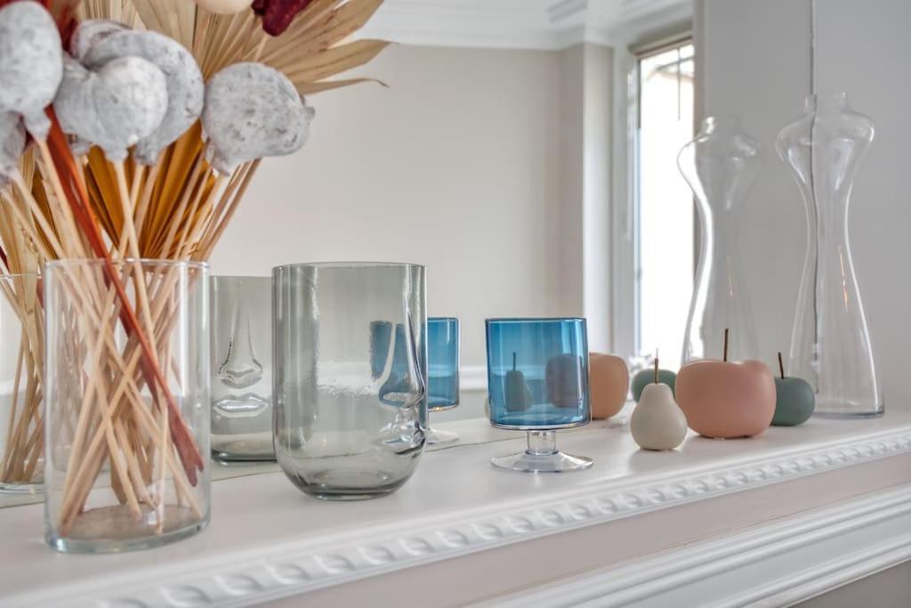 Charming Apart New 2 Bedrooms With Aircon Paris Exterior photo