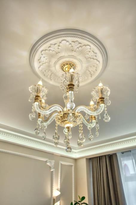 Charming Apart New 2 Bedrooms With Aircon Paris Exterior photo